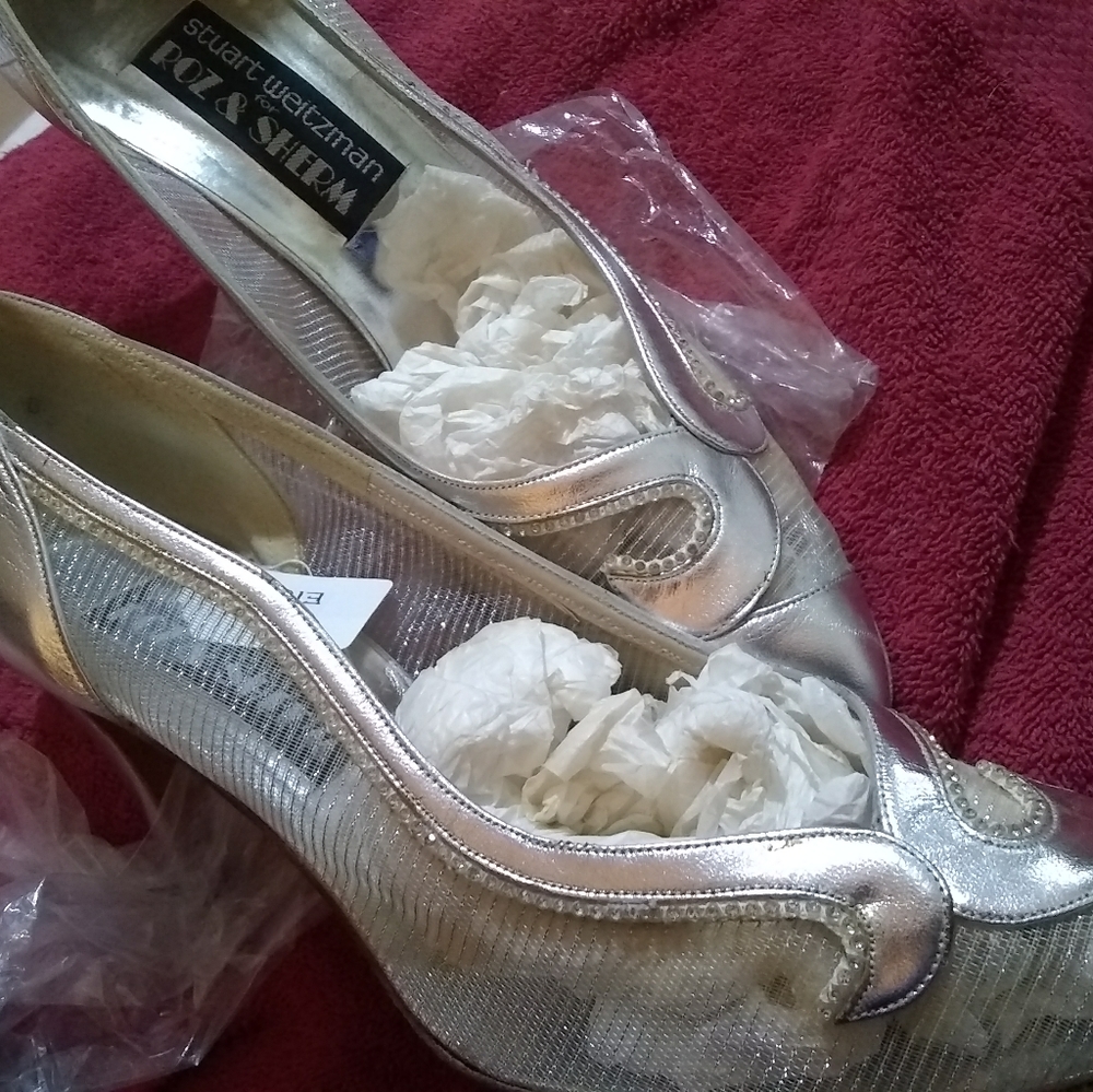 Stuart Weitzman Shoes - Picture 2 of 4